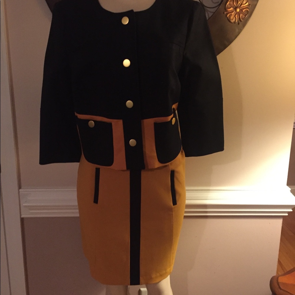 2 piece ladies suit Venetian gold & blk
